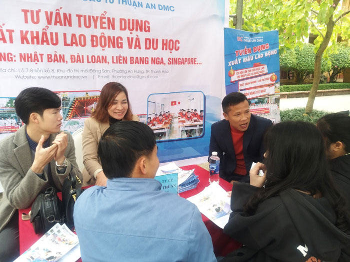 Trung tâm Dịch vụ việc làm Thanh Hoá đẩy mạnh cung cấp thông tin thị trường lao động