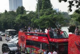 Xe buýt 2 tầng mui trần chính thức chạy quanh phố cổ Hà Nội