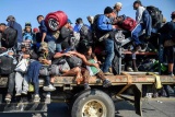 Hàng nghìn người di cư ồ ạt “đổ bộ”, Mỹ sẵn sàng bảo vệ biên giới