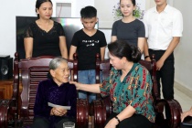 NA Chairwoman Nguyen Thi Kim Ngan honors war invalids, martyrs