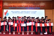 Trường Đại học Lao động – Xã hội bế giảng đại học chính quy năm 2022 và trao bằng tốt nghiệp cho 1.560 sinh viên