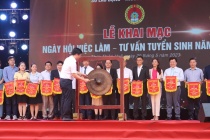 Khai mạc Ngày hội Việc làm - Tư vấn tuyển sinh tỉnh Thừa Thiên Huế năm 2023