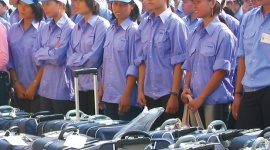 Vietnam sent over 1,100 workers abroad in 2021