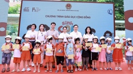 “Sinh con, sinh cha” chia sẻ về sức khỏe, hành vi, trí tuệ của trẻ với hàng trăm gia đình tại Thành phố Hồ Chí Minh