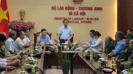 Thứ trưởng Nguyễn Bá Hoan tiếp đại biểu người có công tỉnh Bắc Kạn