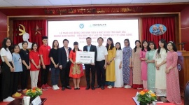 Herbalife Việt Nam trao học bổng cho sinh viên và bác sĩ nội trú xuất sắc Đại học Y Hà Nội