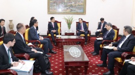 Minister Dao Ngoc Dung receives Japan's Minister of Health, Labour and Welfare