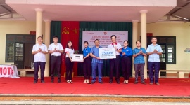 Canon Việt Nam khánh thành và bàn giao công trình “Thắp sáng đường quê” 2023