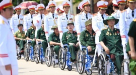 Báo Tiền Phong tổ chức chuỗi chương trình tri ân các thương binh nặng
