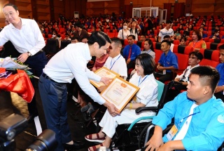 Chương trình “Tỏa sáng Nghị lực Việt” 2022 tôn vinh 50 gương thanh niên khuyết tật tiêu biểu 