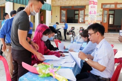 Trung tâm Dịch vụ việc làm Quảng Nam linh hoạt trong giải quyết chính sách bảo hiểm thất nghiệp cho người lao động